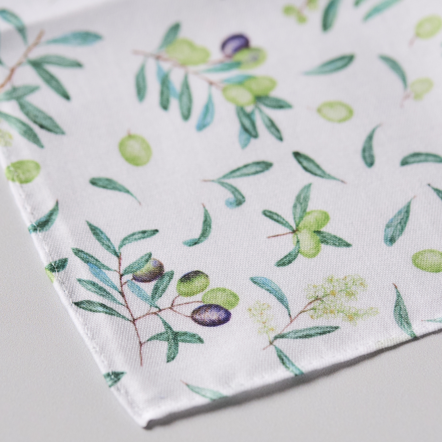 【当店限定】しあわせのオリーブはんかち